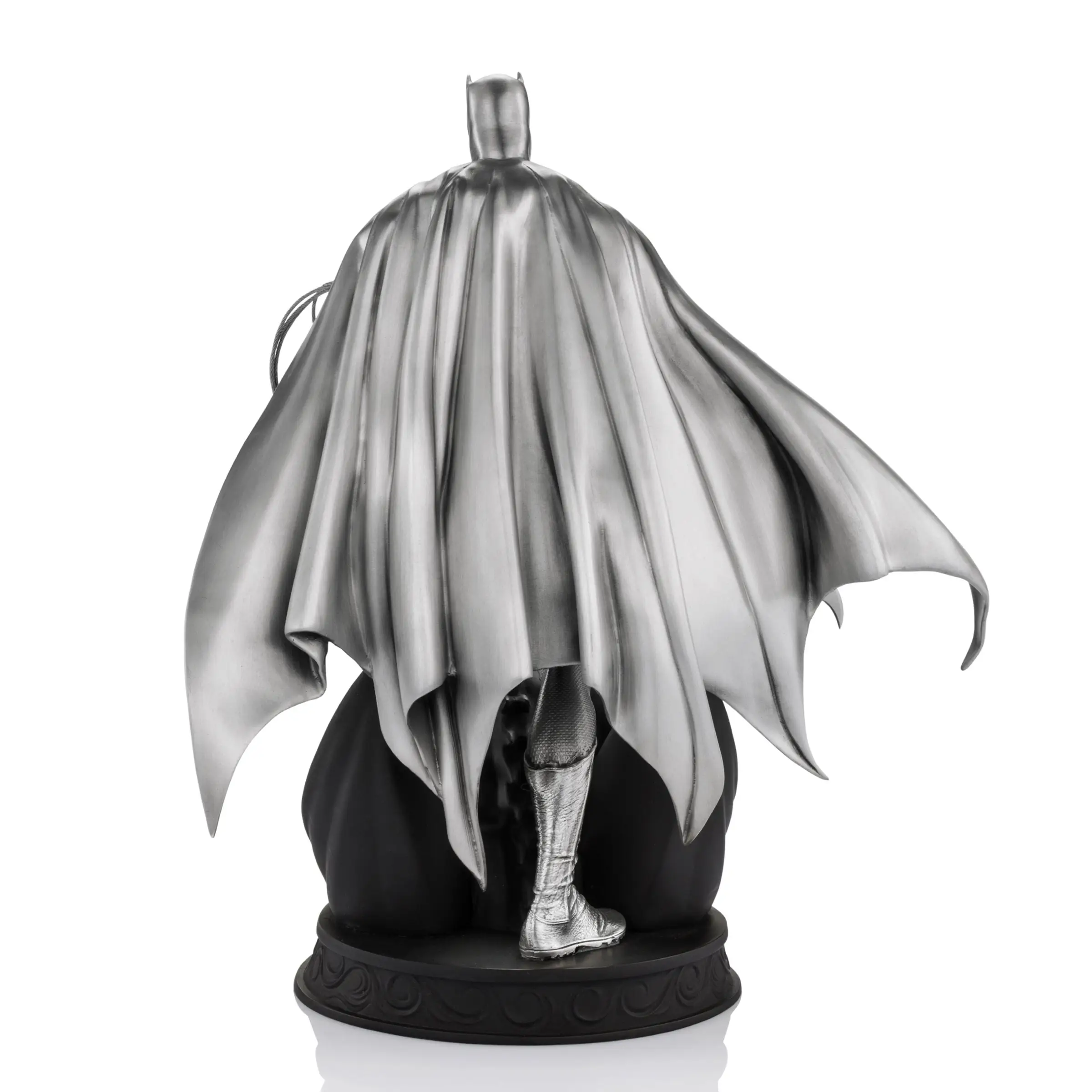 BATMAN Limited Edition Figurine - Image 6