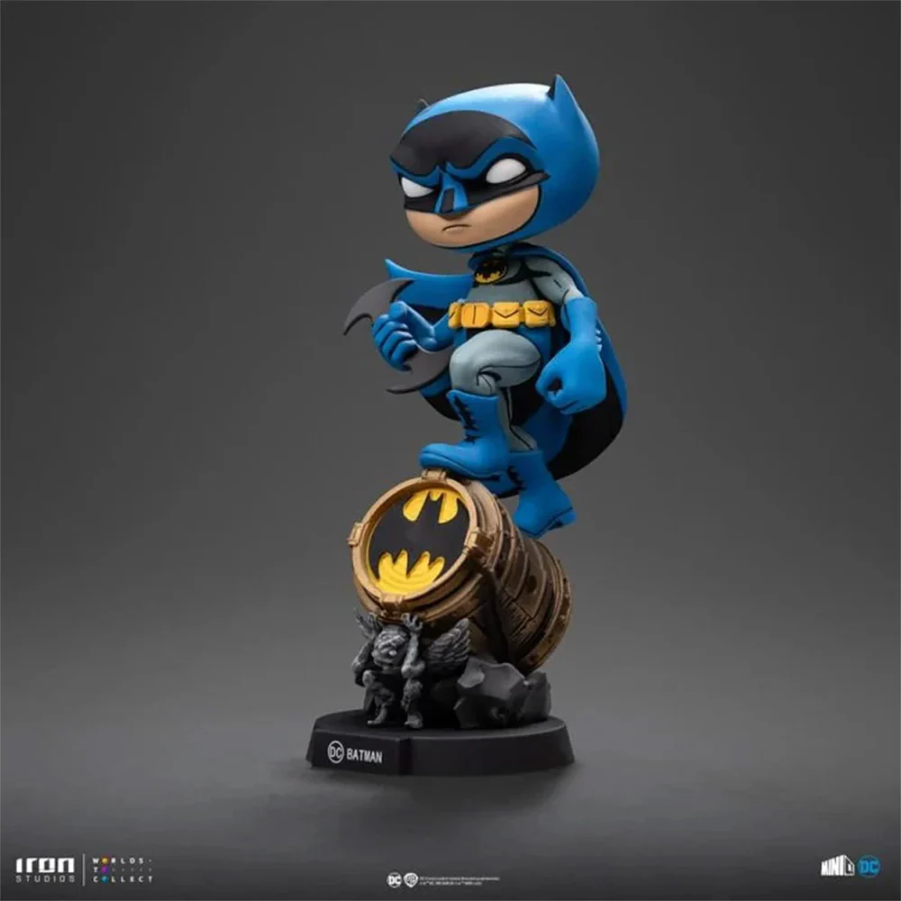 BATMAN on Bat-Signal (Blue Variant) MiniCo Vinyl Figure - Image 3
