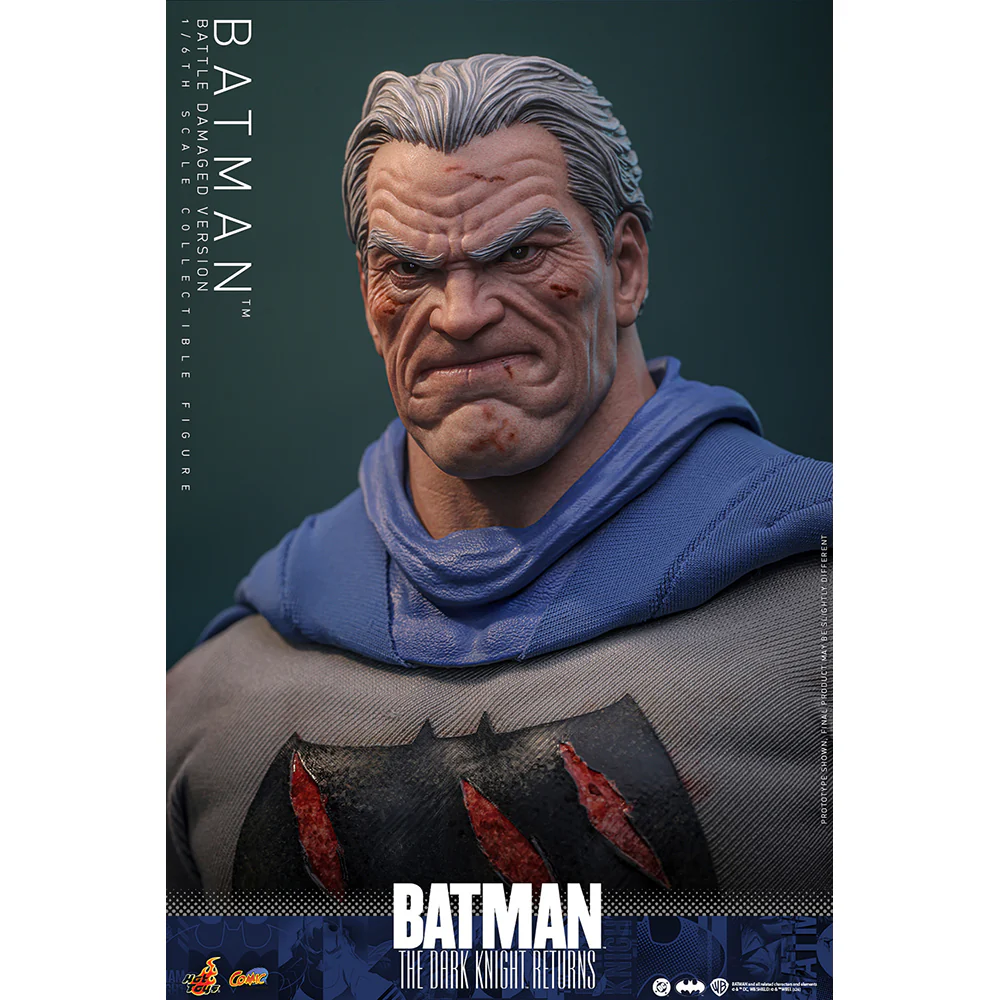 BATMAN: THE DARK KNIGHT RETURNS Batman (Battle Damaged Version) Sixth Scale Figure by Hot Toys - Image 22
