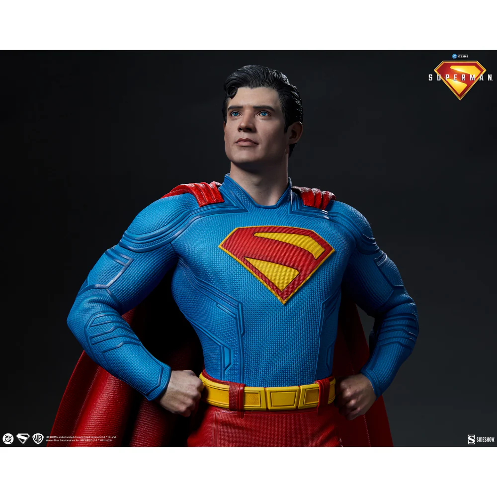 SUPERMAN (2025 Movie) Superman™ Premium Format™ Figure - Image 7